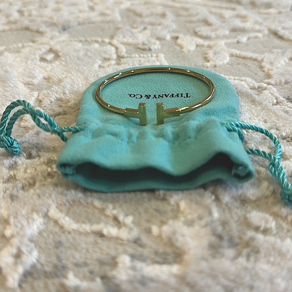 Beautiful Tiffany bracelet! Love it for stacking!